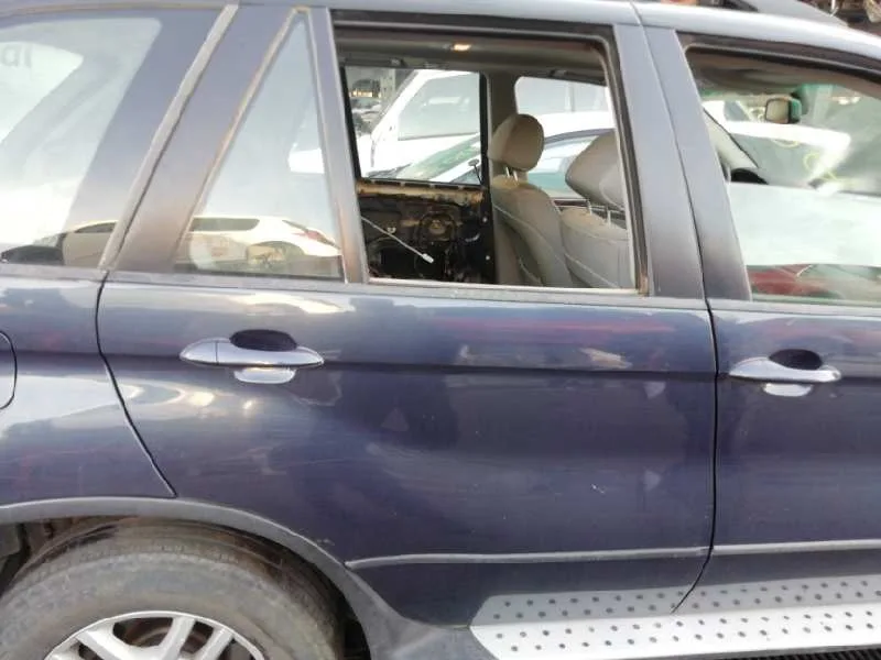 Puerta Trasera Derecha para Bmw X5 (E53)