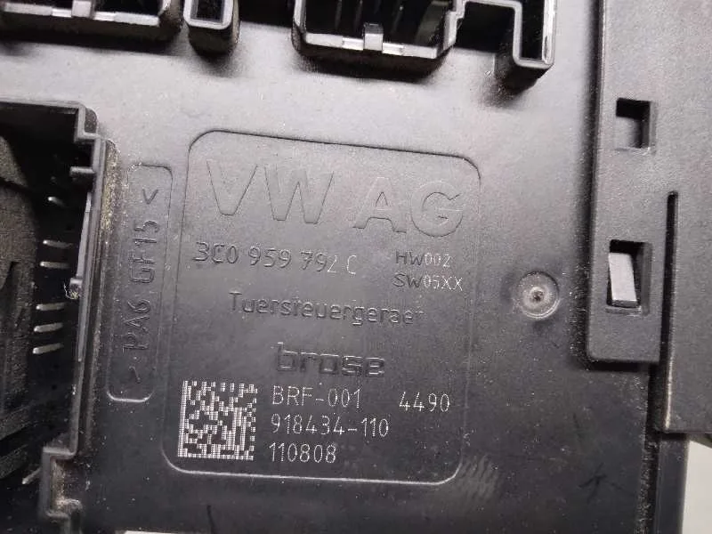 Motor Elevalunas Delantero Derecho para Volkswagen Passat Variant (365)