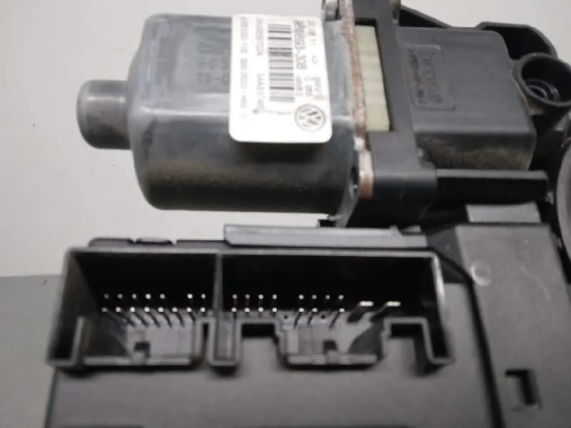 Motor Elevalunas Delantero Derecho para Volkswagen Passat Variant (365)