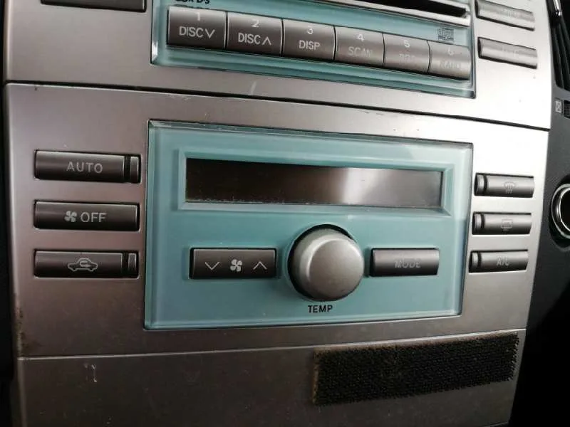 Mando Climatizador para Toyota Corolla Verso (R1)