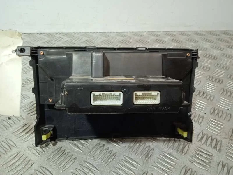 Mando Climatizador para Toyota Corolla Verso (R1)