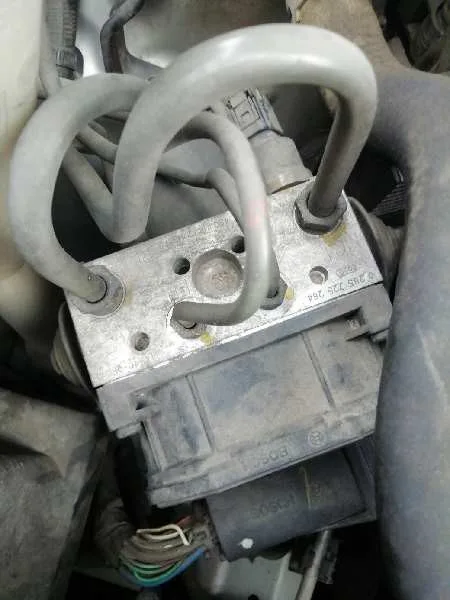 Abs para Toyota Corolla Verso (R1)
