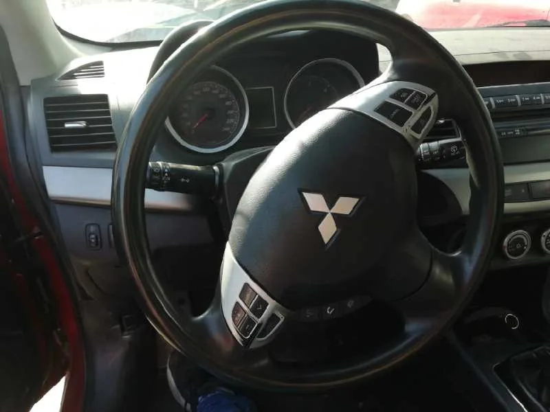 Volante para Mitsubishi Lancer Sportback (Cx)