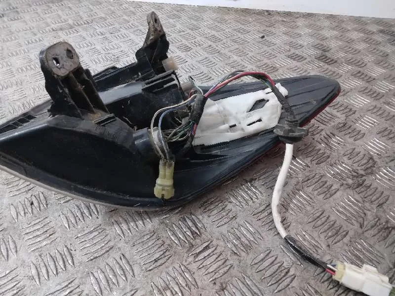 Piloto Trasero Izquierdo para Subaru Legacy Kombi/Outback B14