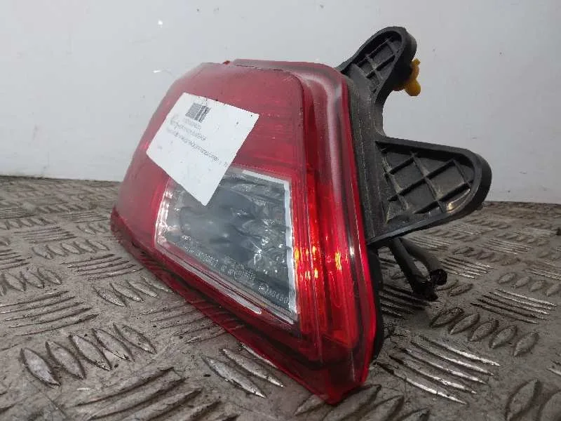 Piloto Trasero Izquierdo Interior para Subaru Legacy Kombi/Outback B14