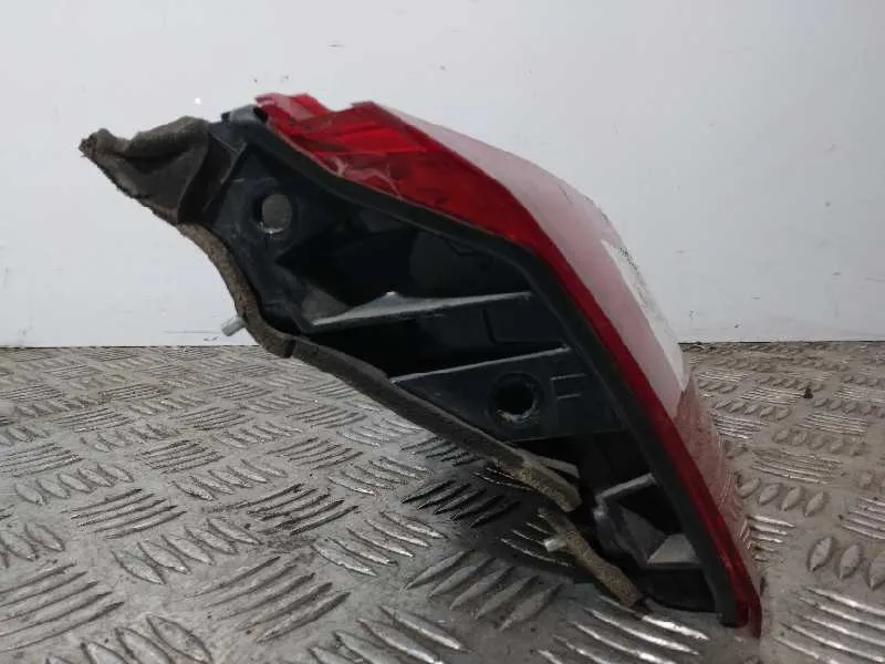 Piloto Trasero Izquierdo Interior para Subaru Legacy Kombi/Outback B14
