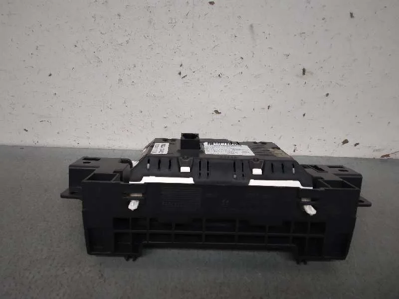 Display para Ford Focus Lim. (Cb8)