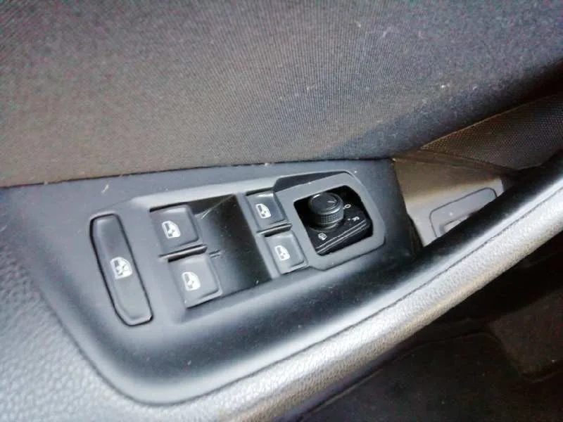 Mando Elevalunas Delantero Izquierdo para Volkswagen Passat Variant (3G5)