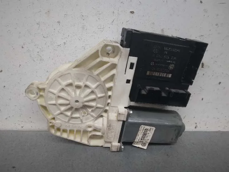 Motor Elevalunas Delantero Derecho para Volkswagen Passat Berlina (3C2)