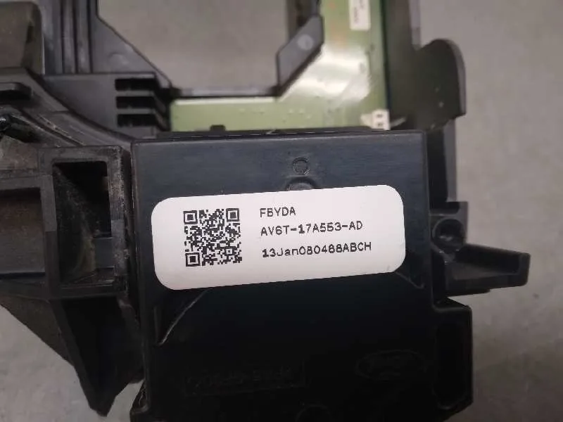 Mando Multifuncion para Ford Focus Lim. (Cb8)