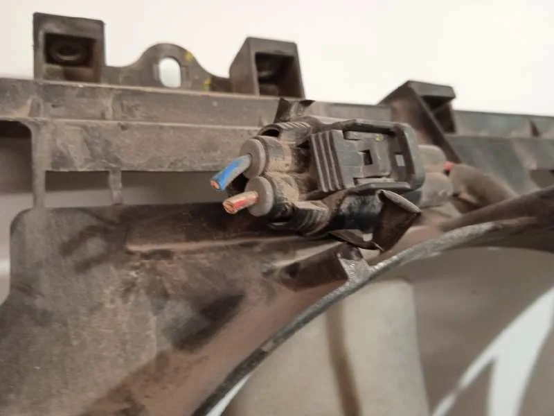 Electroventilador para Toyota Corolla Verso (R1)