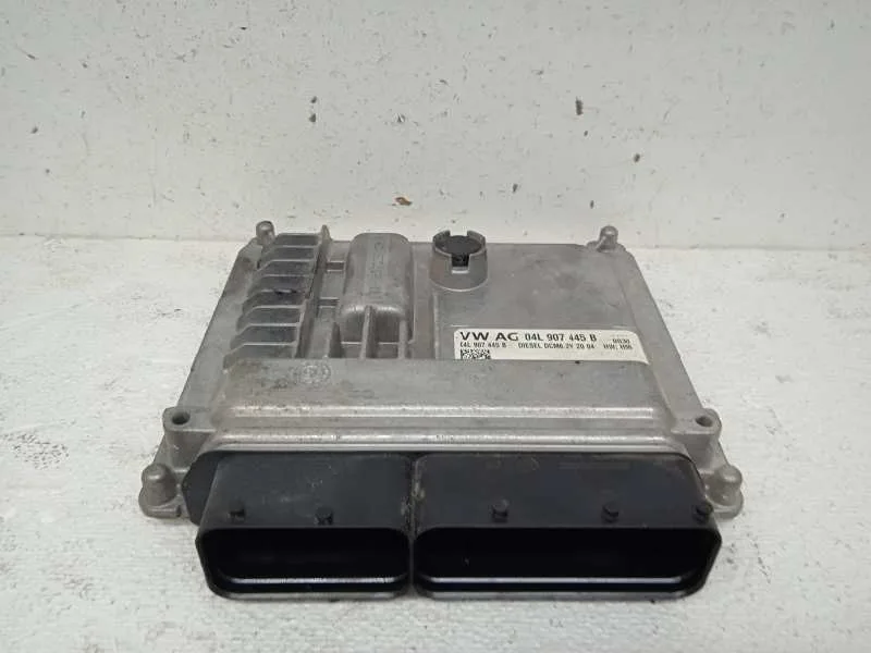 Centralita Motor Uce para Seat Leon St (5F8)
