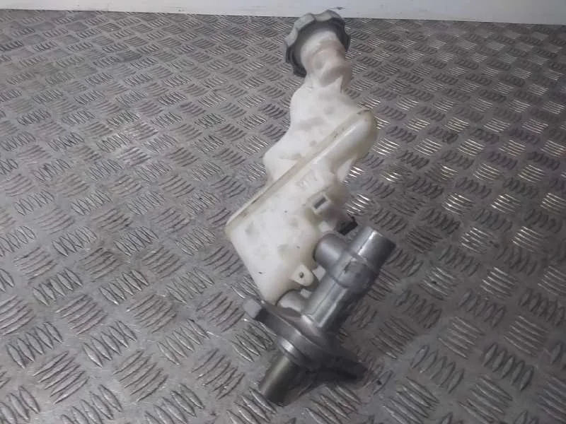 Bomba Freno para Kia Rio (Yb)