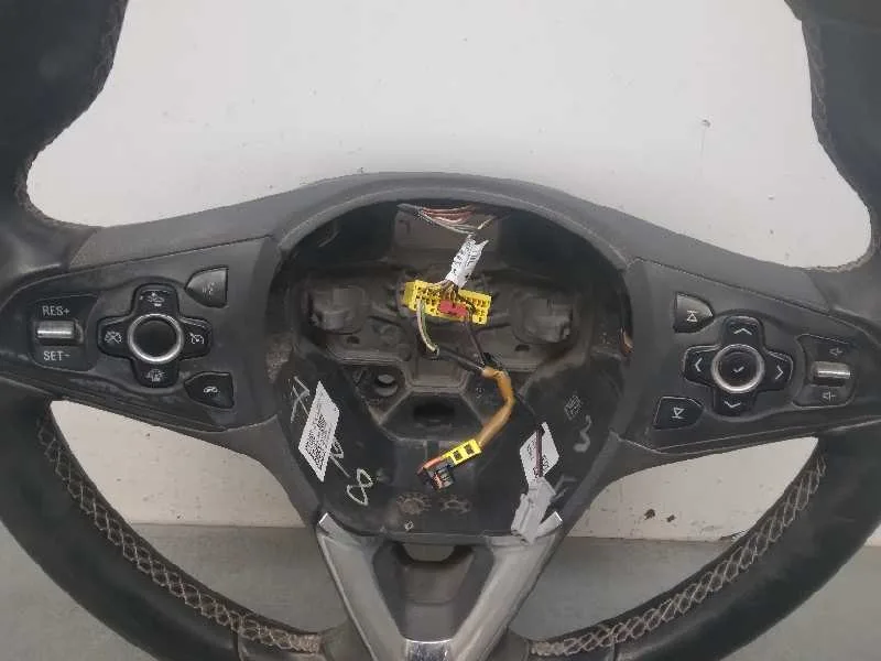 Volante para Opel Astra K Lim. 5Türig