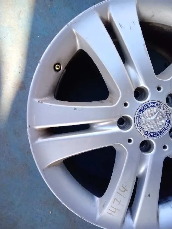 Llanta para Mercedes-Benz Clase R (W251)