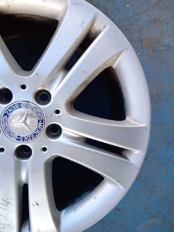 Llanta para Mercedes-Benz Clase R (W251)