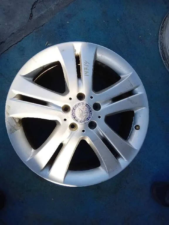 Llanta para Mercedes-Benz Clase R (W251)