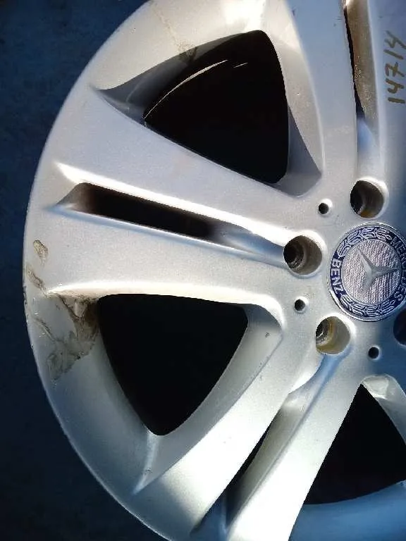 Llanta para Mercedes-Benz Clase R (W251)