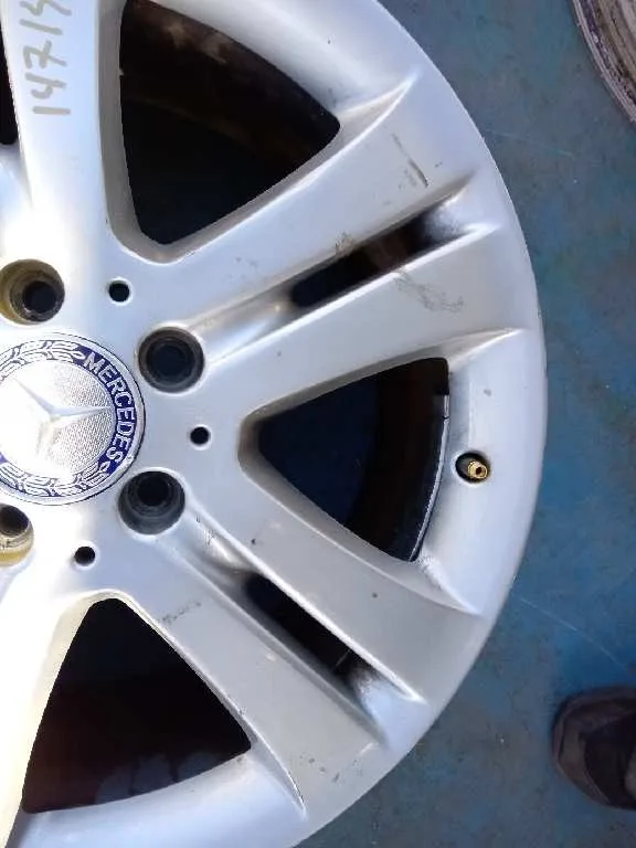 Llanta para Mercedes-Benz Clase R (W251)