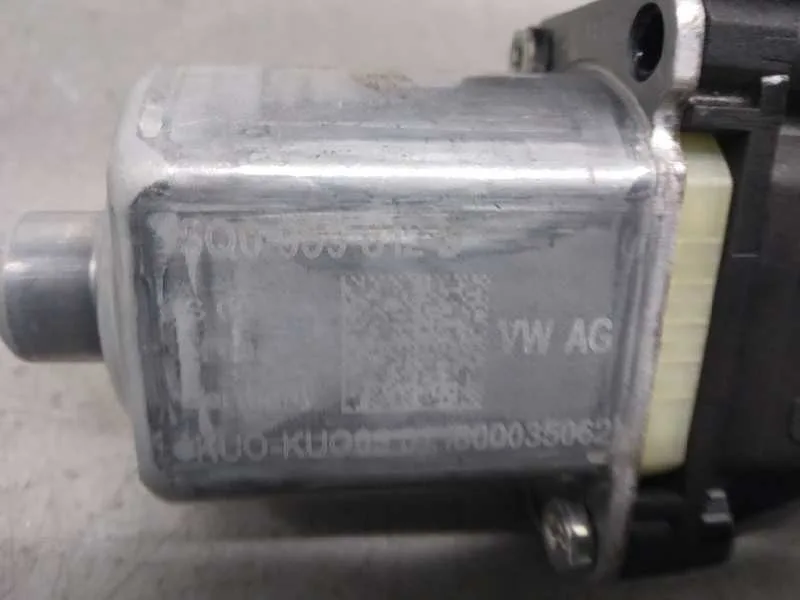 Motor Elevalunas Trasero Derecho para Seat Arona