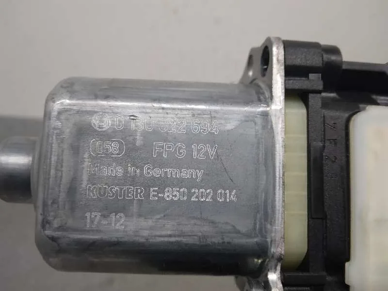 Motor Elevalunas Trasero Derecho para Seat Arona