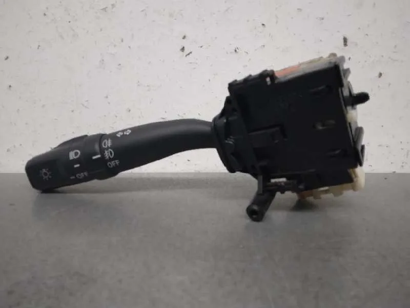 Mando Luces para Toyota Corolla Verso (R1)