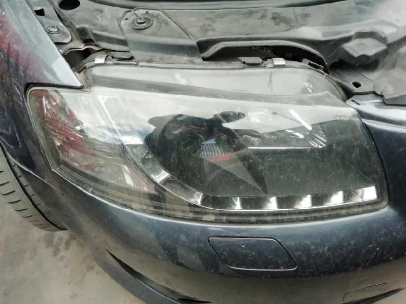Faro Derecho para Audi A3 (8P)