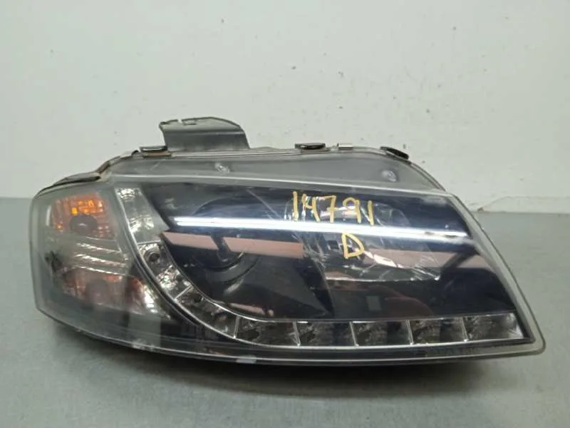 Faro Derecho para Audi A3 (8P)