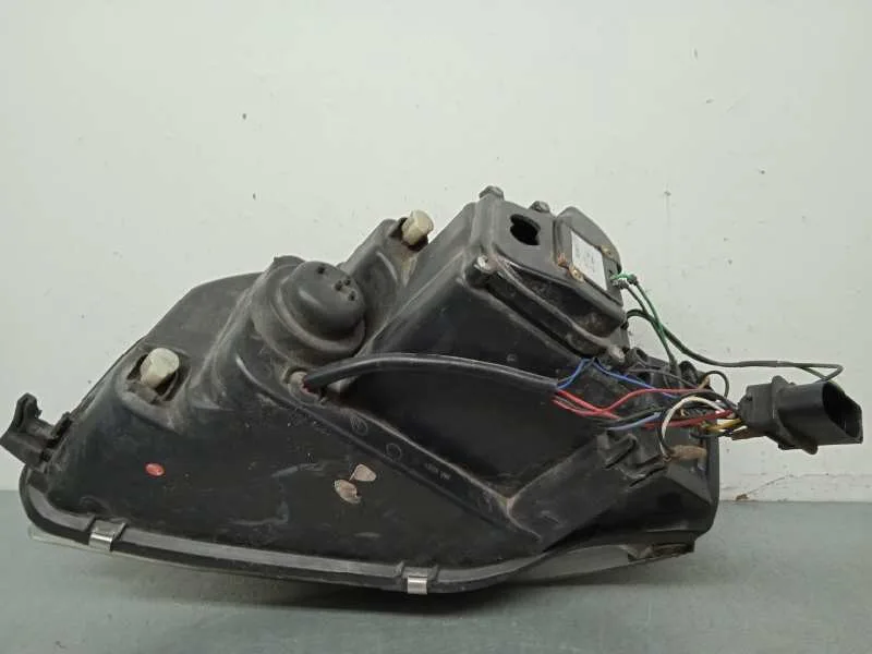Faro Derecho para Audi A3 (8P)