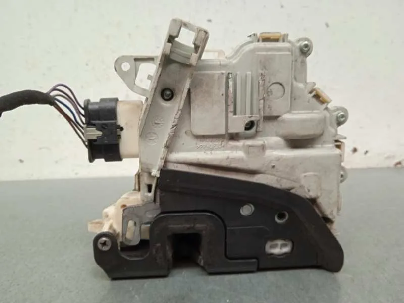 Cerradura Puerta Delantera Derecha para Seat Altea Xl (5P5)
