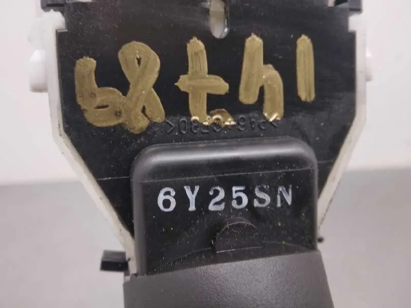 Mando Limpia para Nissan Note (E11E)