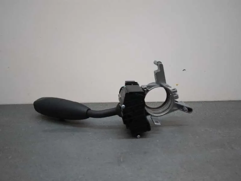 Mando Limpia para Mercedes-Benz Clase B (W245)