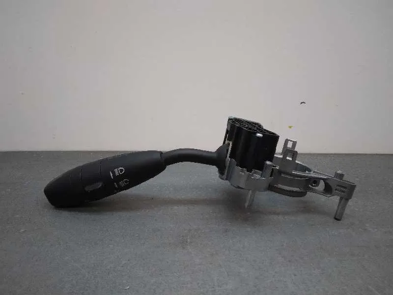 Mando Limpia para Mercedes-Benz Clase B (W245)