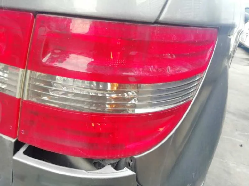 Piloto Trasero Derecho para Mercedes-Benz Clase B (W245)