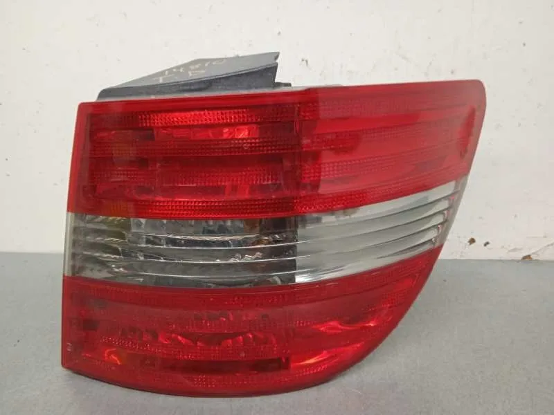 Piloto Trasero Derecho para Mercedes-Benz Clase B (W245)