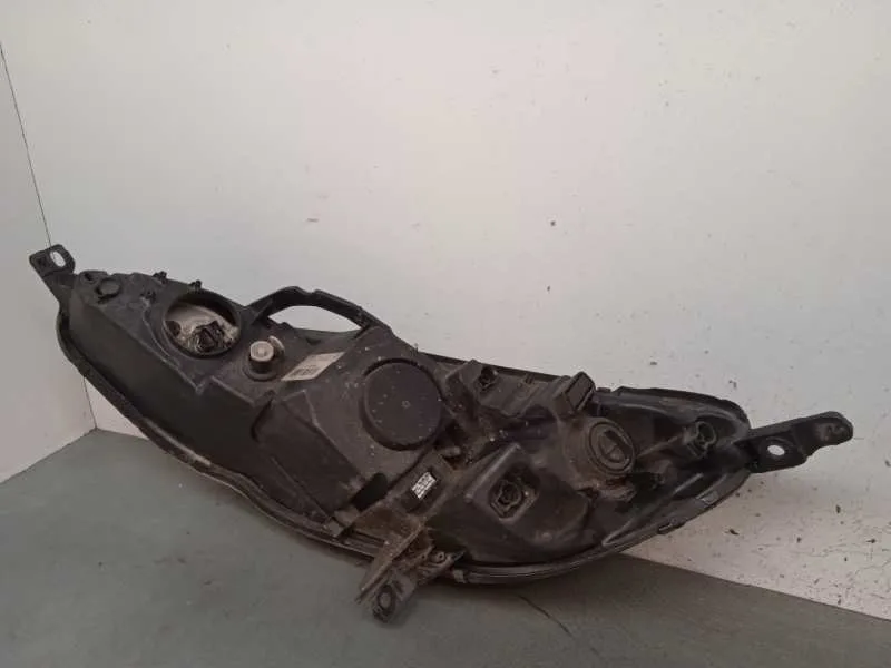 Faro Derecho para Peugeot 407