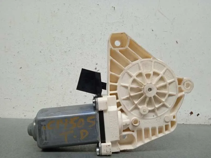 Motor Elevalunas Trasero Derecho para Mercedes-Benz Clase B (W245)