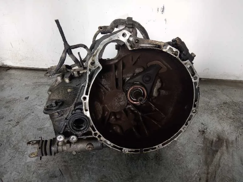 Caja Cambios para Nissan Almera Tino (V10M)