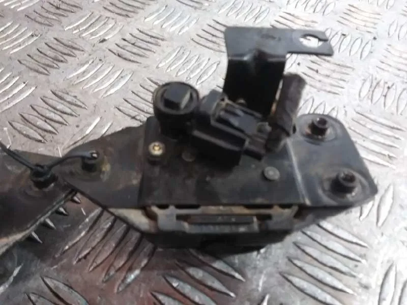 Cerradura Maletero / Porton para Jeep Gr.cherokee (Wj/Wg)