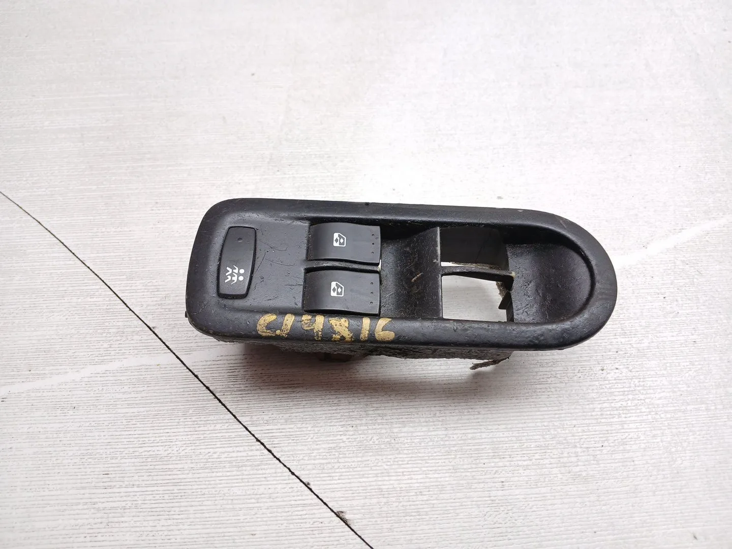 Mando Elevalunas Delantero Izquierdo para Renault Megane Ii Berlina 5P