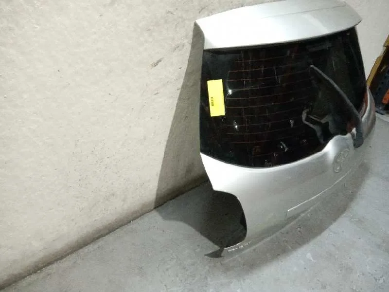 Porton Trasero para Toyota Auris