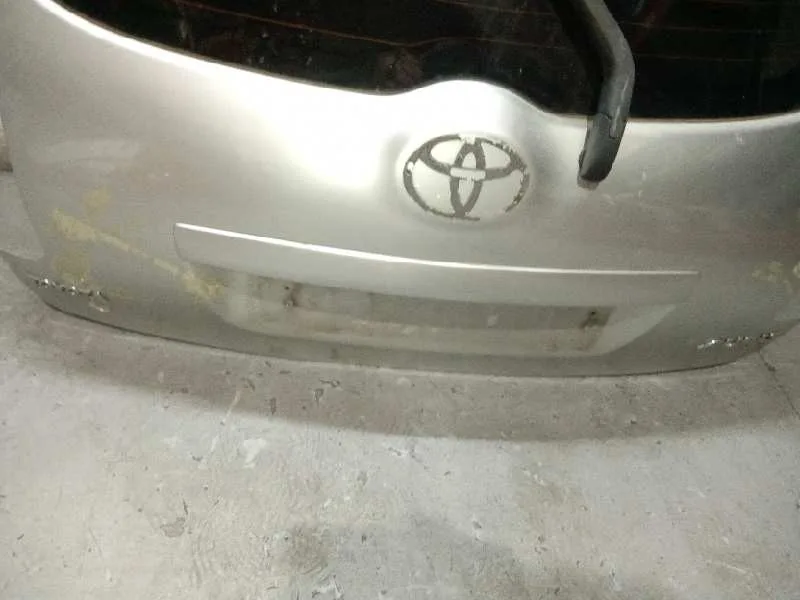 Porton Trasero para Toyota Auris