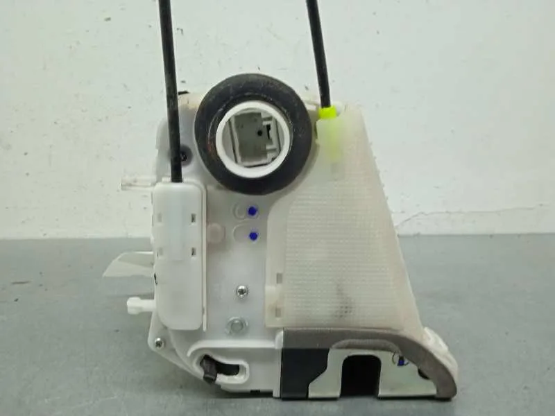 Cerradura Puerta Trasera Derecha para Toyota Yaris