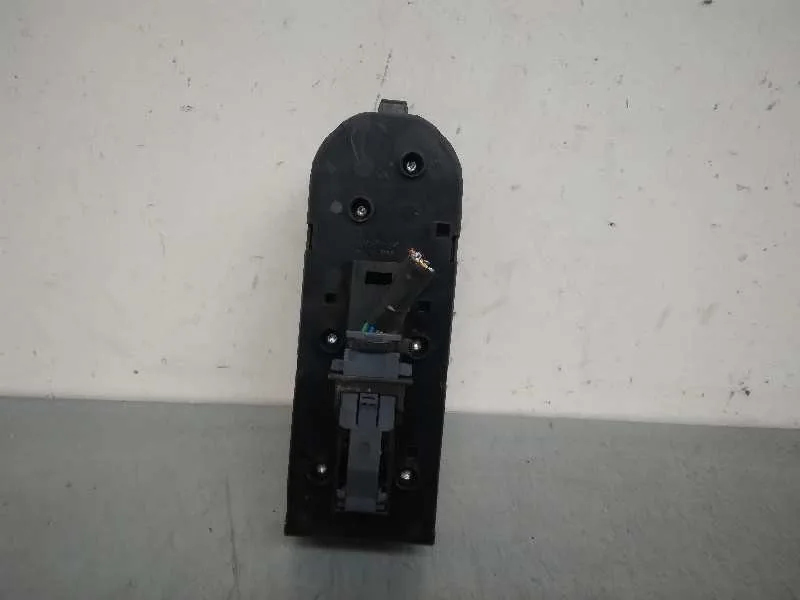 Mando Elevalunas Delantero Izquierdo para Opel Zafira B