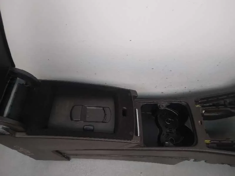 Apoyabrazos Central para Volkswagen Passat Berlina (3C2)