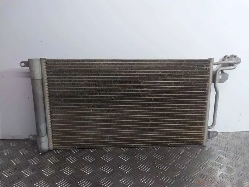 Condensador / Radiador Aire Acondicionado para Volkswagen Polo (6R1)