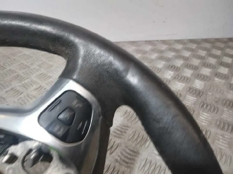Volante para Ford Tourneo Courier (C4A)
