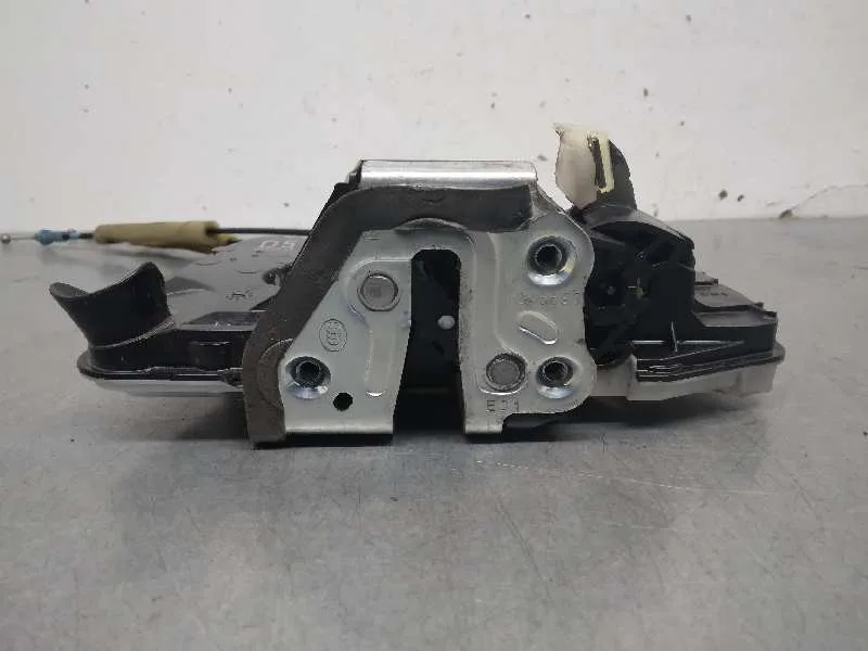 Cerradura Puerta Delantera Derecha para Toyota Prius+