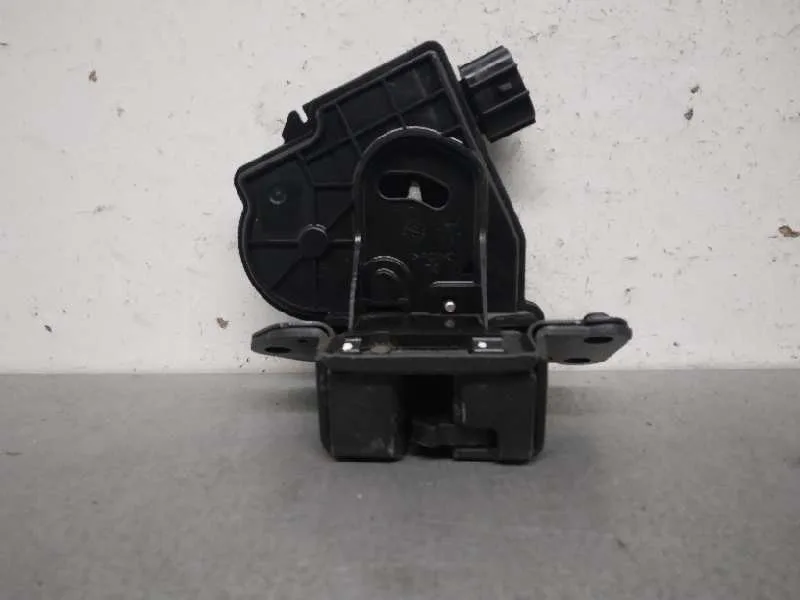 Cerradura Maletero / Porton para Toyota Prius+
