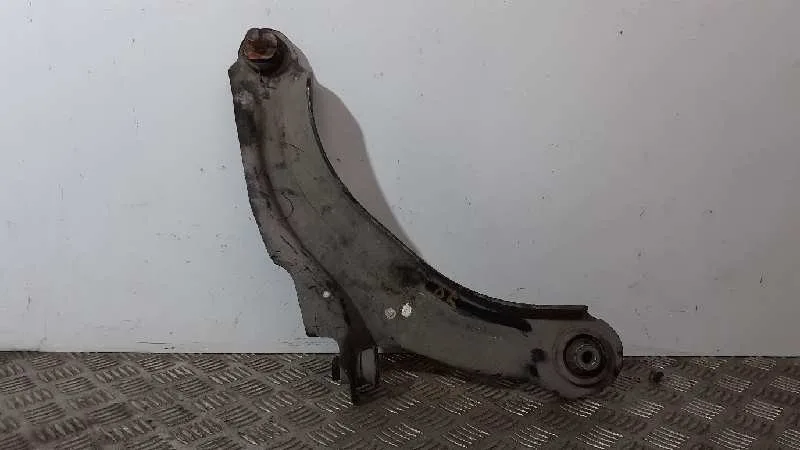 Brazo Suspension Inferior Delantero Derecho para Renault Clio Iv